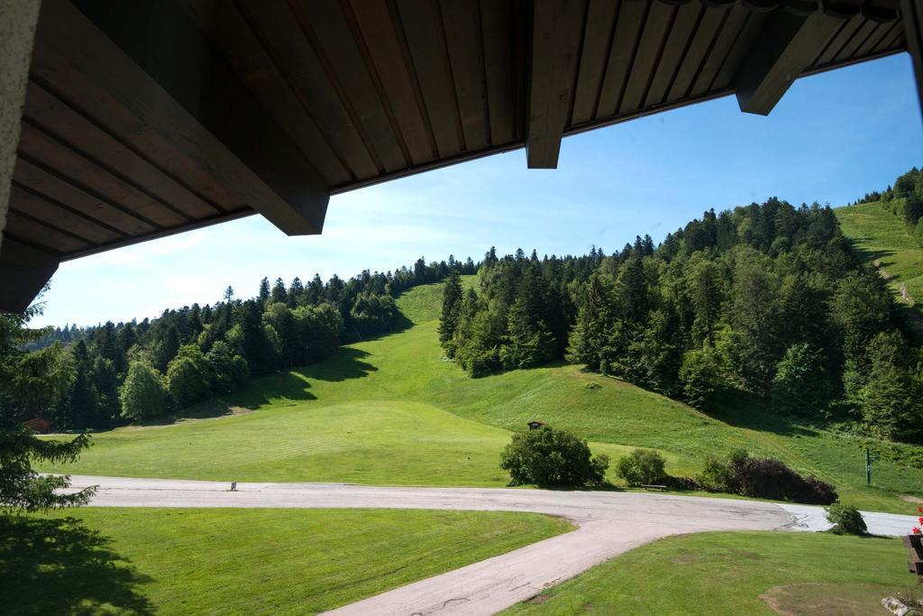 Hotel Les Buttes Ventron Bagian luar foto