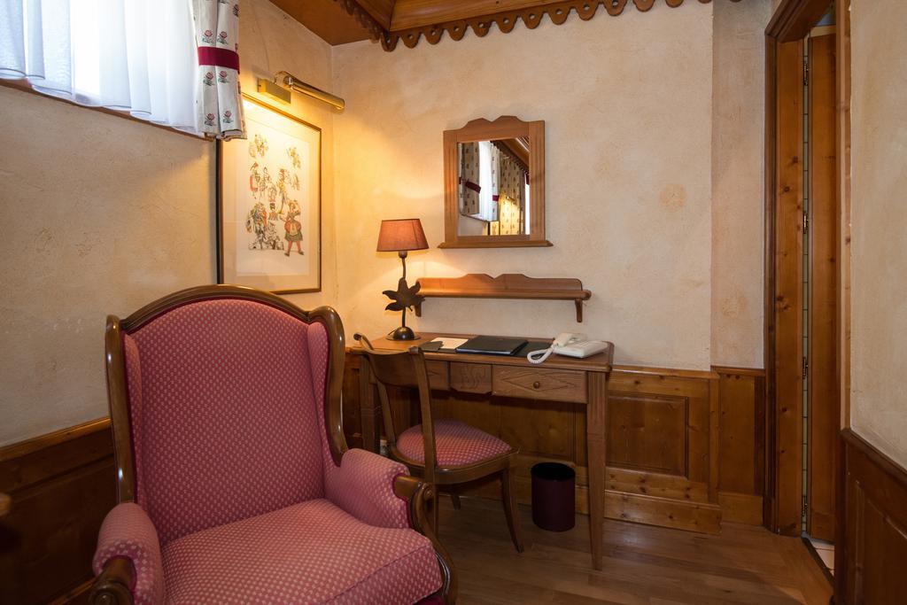 Hotel Les Buttes Ventron Bagian luar foto